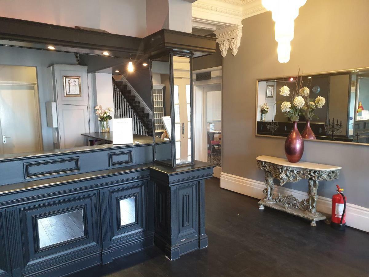 The Parisienne Hotel Блекпул Екстериор снимка
