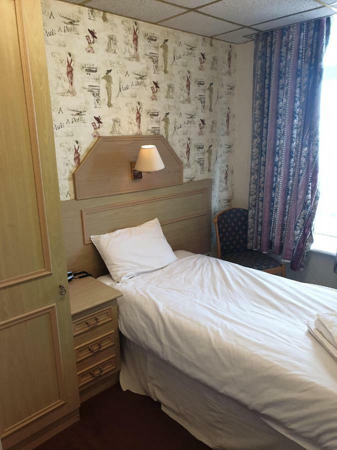 The Parisienne Hotel Блекпул Екстериор снимка